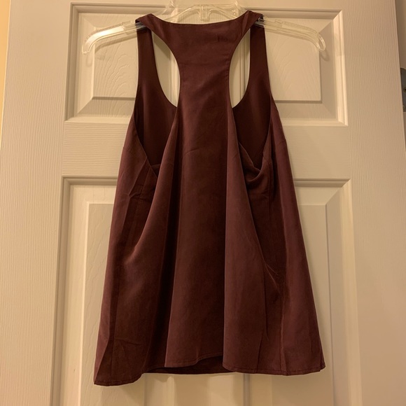 Express Tank Top - Picture 2 of 3